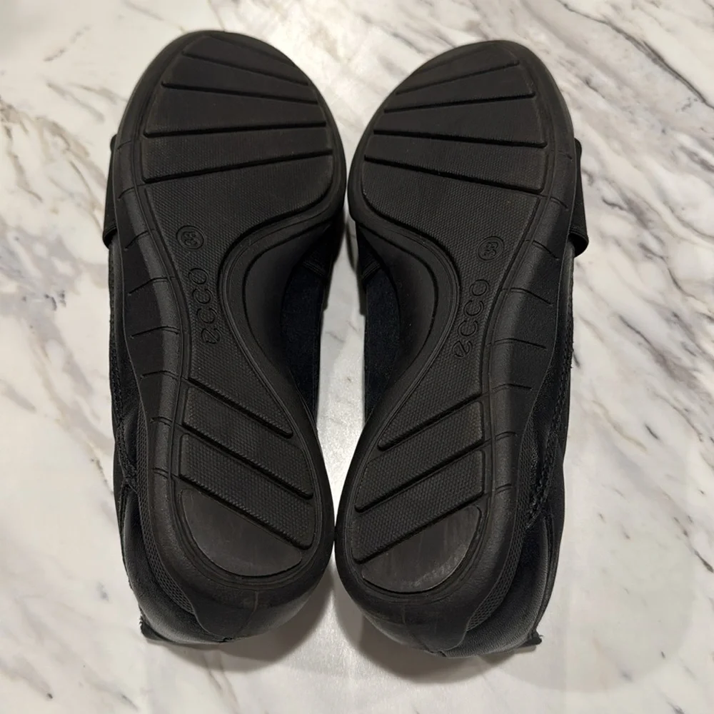 Ecco Women’s Bluma Band Slip On Shoes Comfort Flats Black Size‎ 38 (US 7/7.5)